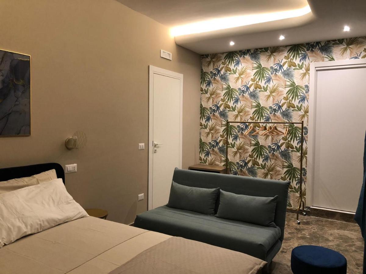 Le Stanze Di Cloe Hotel Naples Exterior photo
