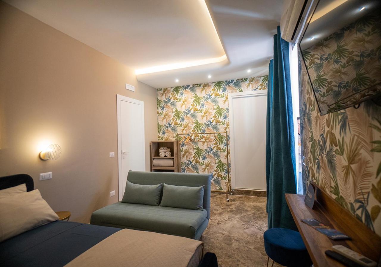 Le Stanze Di Cloe Hotel Naples Exterior photo