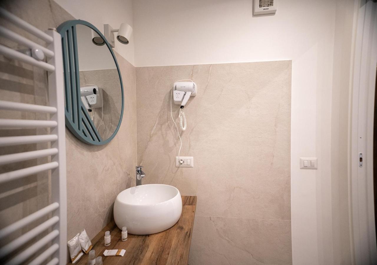 Le Stanze Di Cloe Hotel Naples Exterior photo