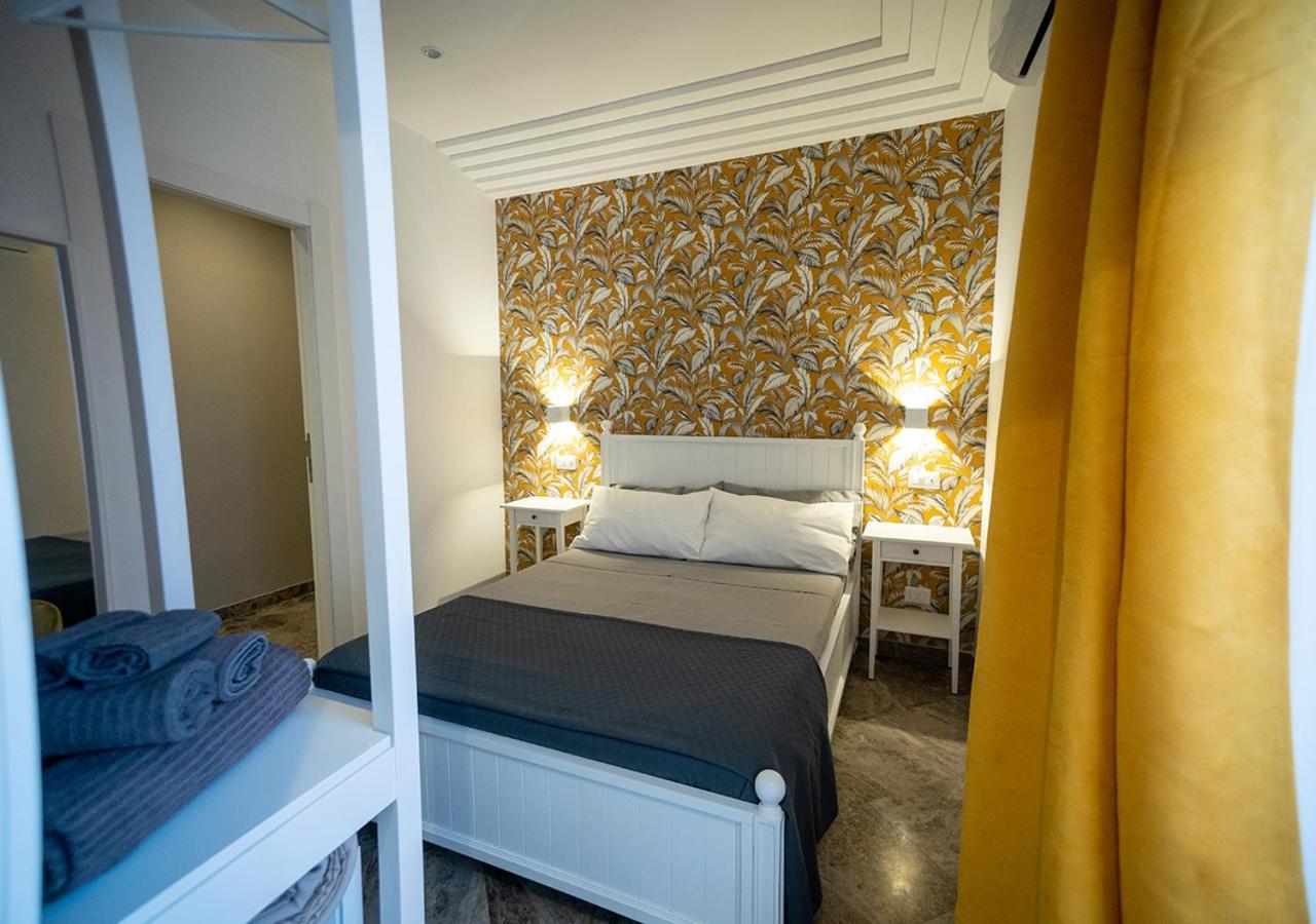 Le Stanze Di Cloe Hotel Naples Exterior photo
